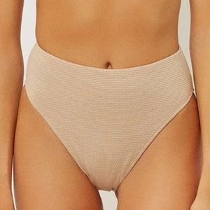 Frankies bikinis “Grotto” bottoms in sand(PR)